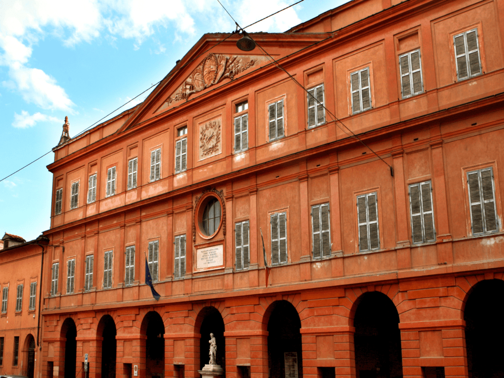 modena urban trekking