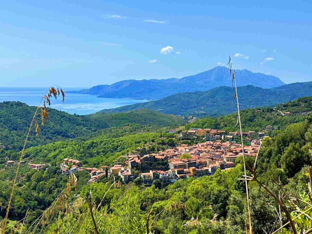 cammino san nilo italy hiking