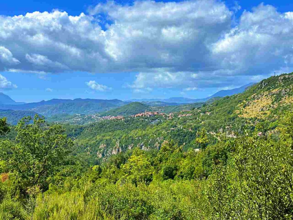 cammino san nilo italy hiking