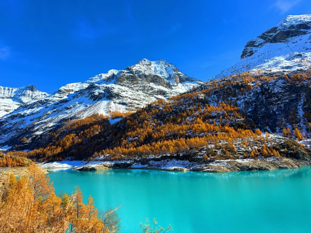 aosta valley place moulin lake